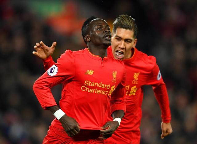 内外赛场上 内外赛场上